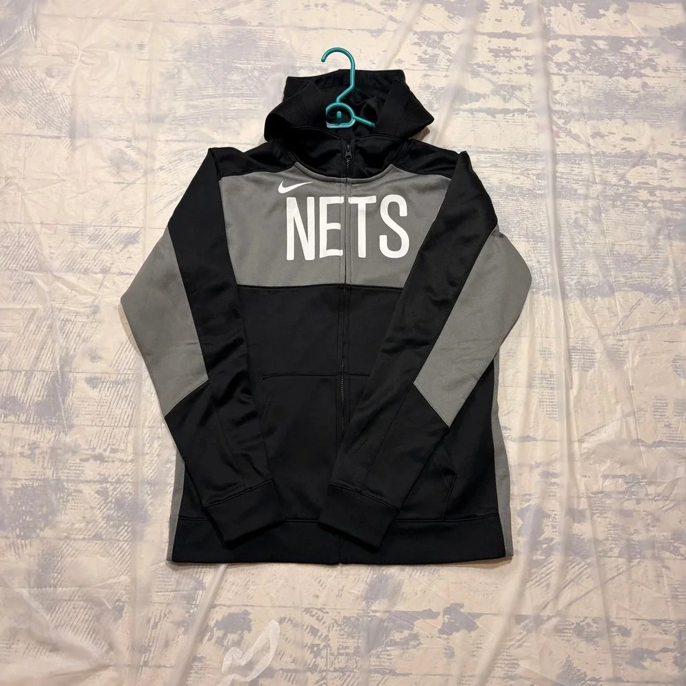 Nike Brooklyn Nets Hoodie Boys XL Grey Black Excellent Full Zip NBA Dri-FIT